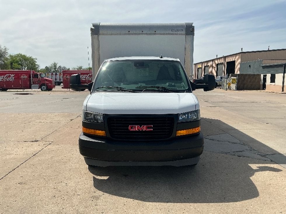 Light Duty Box Truck-Light and Medium Duty Trucks-GMC-2021-Savana G33903-Tulsa-OK-79,994\n\t\tmiles-$ 31,250 - Image 2