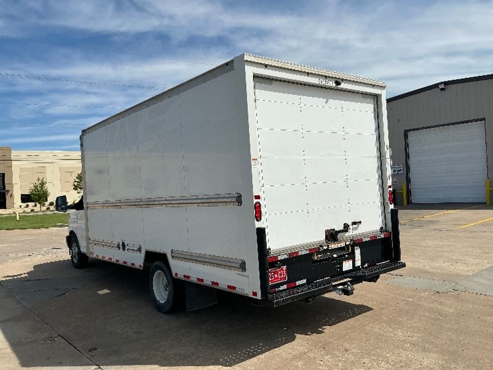 Light Duty Box Truck-Light and Medium Duty Trucks-GMC-2021-Savana G33903-Tulsa-OK-79,994\n\t\tmiles-$ 31,250 - Image 6
