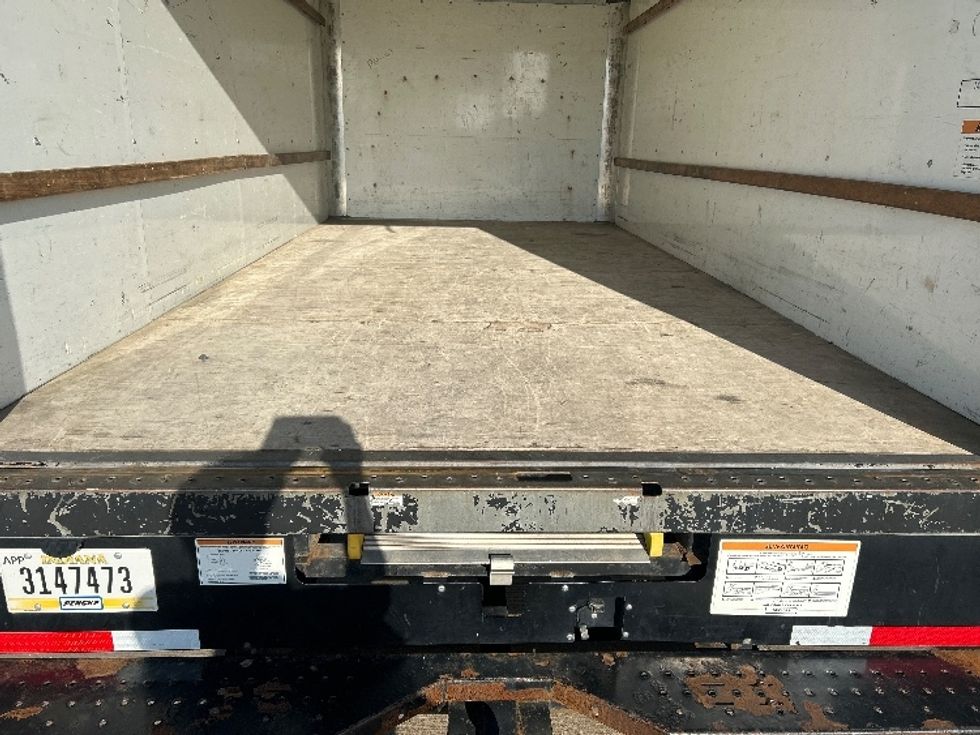 Light Duty Box Truck-Light and Medium Duty Trucks-GMC-2021-Savana G33903-Tulsa-OK-98,211\n\t\tmiles-$ 26,750 - Image 10