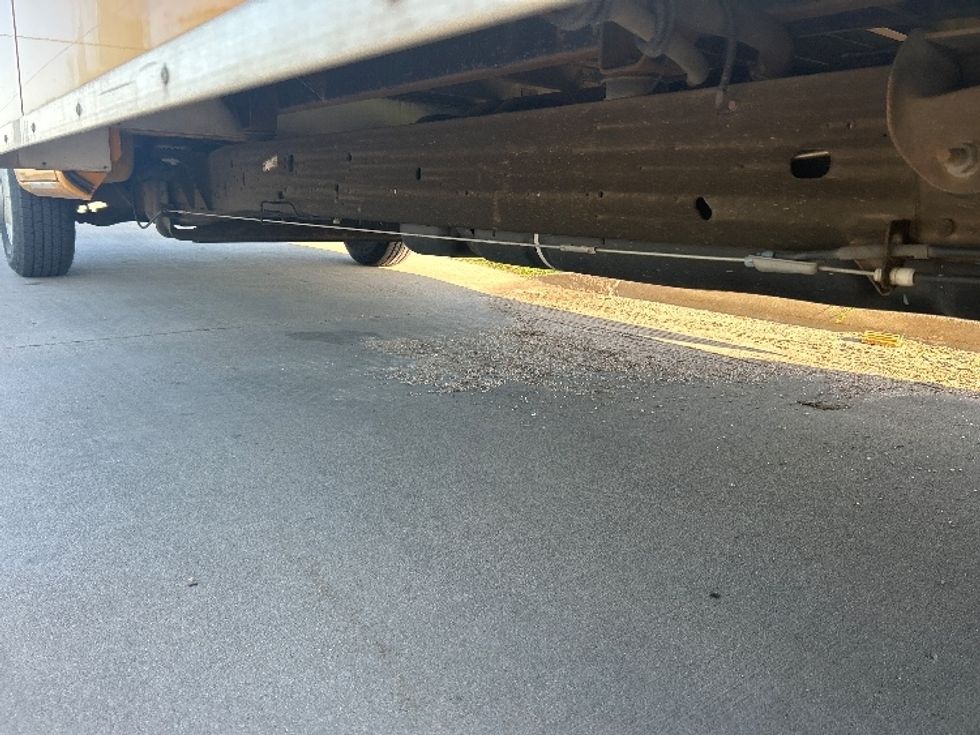 Light Duty Box Truck-Light and Medium Duty Trucks-GMC-2021-Savana G33903-Tulsa-OK-98,211\n\t\tmiles-$ 26,750 - Image 5