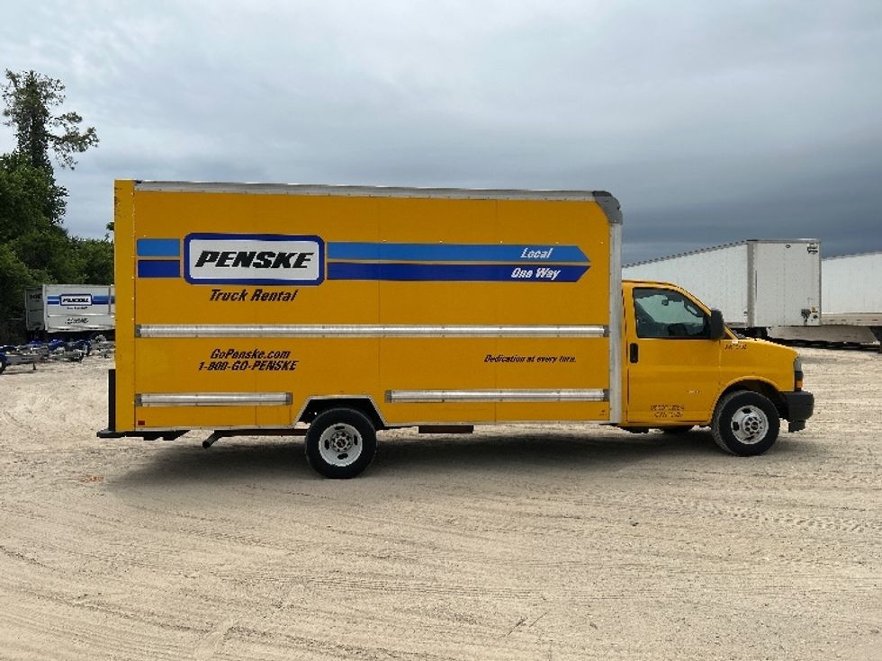 Light Duty Box Truck-Light and Medium Duty Trucks-GMC-2021-Savana G33903-Valdosta-GA-113,295\n\t\tmiles-$ 24,250 - Image 14