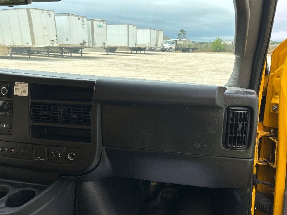 Light Duty Box Truck-Light and Medium Duty Trucks-GMC-2021-Savana G33903-Valdosta-GA-113,295\n\t\tmiles-$ 24,250 - Image 20