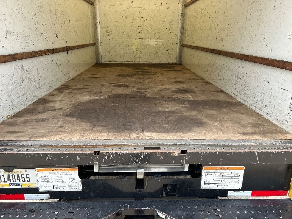 Light Duty Box Truck-Light and Medium Duty Trucks-GMC-2021-Savana G33903-Valdosta-GA-113,295\n\t\tmiles-$ 24,250 - Image 9