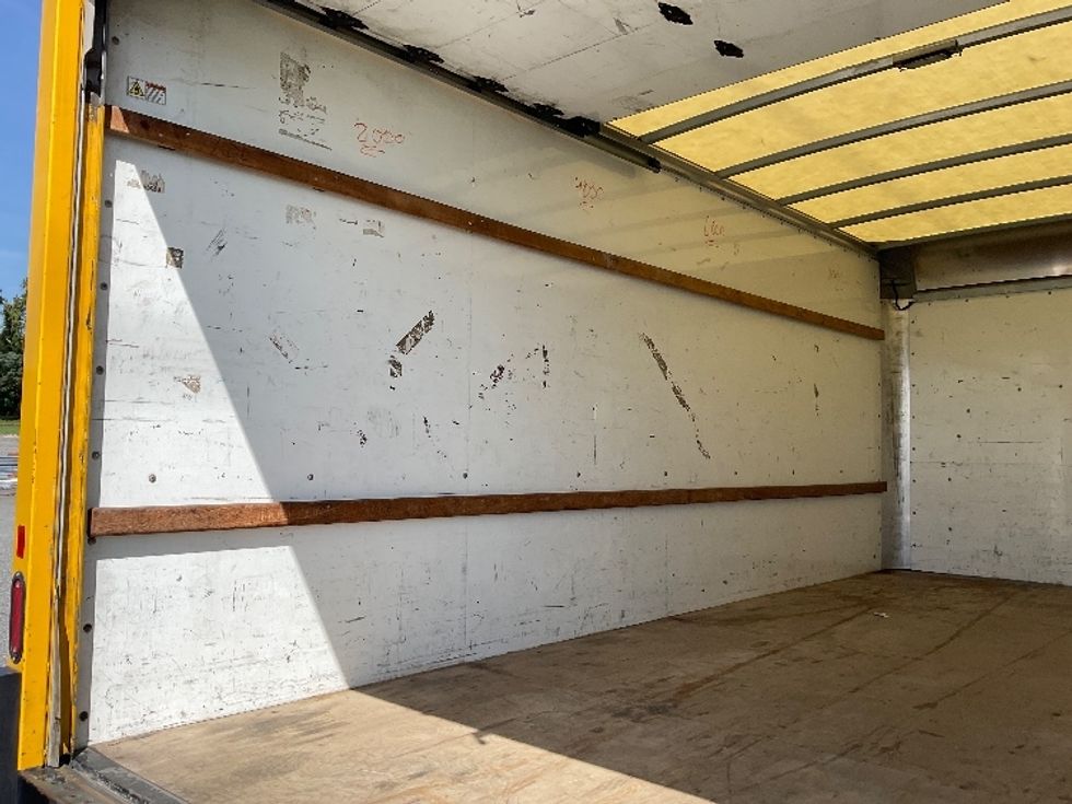 Light Duty Box Truck-Light and Medium Duty Trucks-GMC-2021-Savana G33903-Valdosta-GA-87,980\n\t\tmiles-$ 27,250 - Image 10