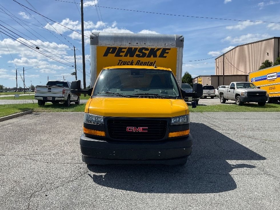 Light Duty Box Truck-Light and Medium Duty Trucks-GMC-2021-Savana G33903-Valdosta-GA-87,980\n\t\tmiles-$ 27,250 - Image 2