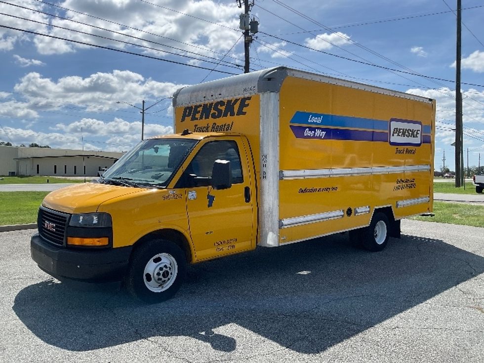 Light Duty Box Truck-Light and Medium Duty Trucks-GMC-2021-Savana G33903-Valdosta-GA-87,980\n\t\tmiles-$ 27,250 - Image 3