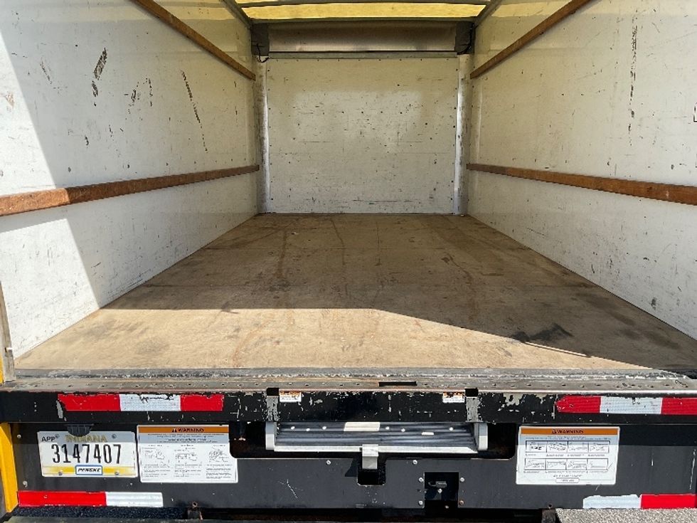 Light Duty Box Truck-Light and Medium Duty Trucks-GMC-2021-Savana G33903-Valdosta-GA-87,980\n\t\tmiles-$ 27,250 - Image 9