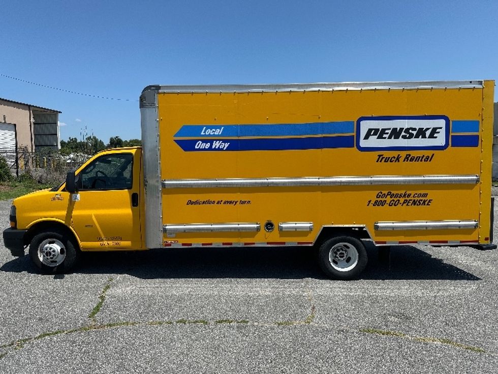 Light Duty Box Truck-Light and Medium Duty Trucks-GMC-2021-Savana G33903-Valdosta-GA-90,411\n\t\tmiles-$ 27,250 - Image 3