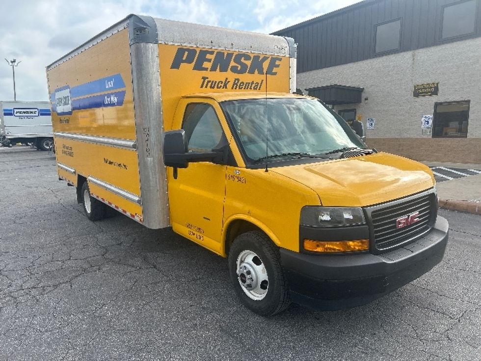 Light Duty Box Truck-Light and Medium Duty Trucks-GMC-2021-Savana G33903-Valdosta-GA-91,175\n\t\tmiles-$ 26,750 - Image 1