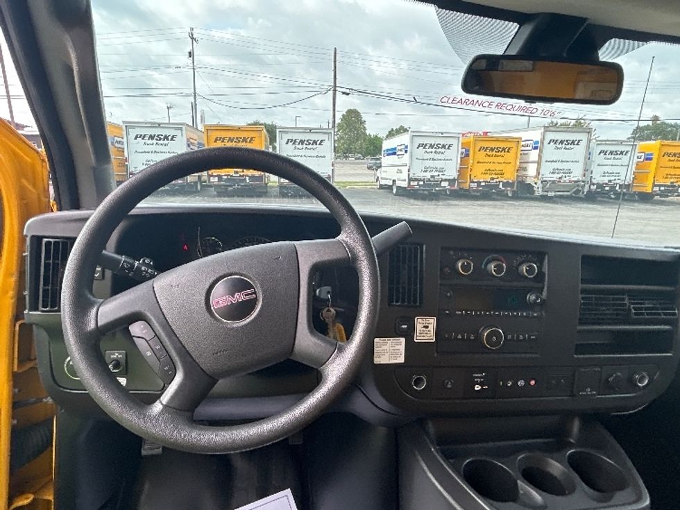 Light Duty Box Truck-Light and Medium Duty Trucks-GMC-2021-Savana G33903-Valdosta-GA-91,175\n\t\tmiles-$ 26,750 - Image 18