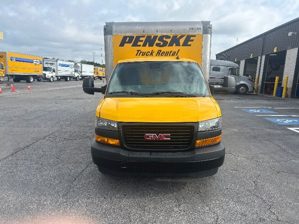 Light Duty Box Truck-Light and Medium Duty Trucks-GMC-2021-Savana G33903-Valdosta-GA-91,175\n\t\tmiles-$ 26,750 - Image 2