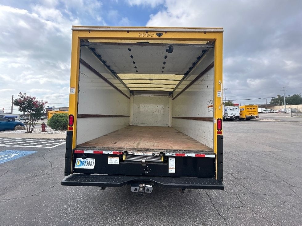 Light Duty Box Truck-Light and Medium Duty Trucks-GMC-2021-Savana G33903-Valdosta-GA-91,175\n\t\tmiles-$ 26,750 - Image 8