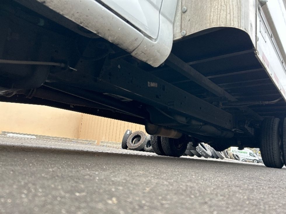 Light Duty Box Truck-Light and Medium Duty Trucks-GMC-2021-Savana G33903-Ventura-CA-75,318\n\t\tmiles-$ 34,750 - Image 5