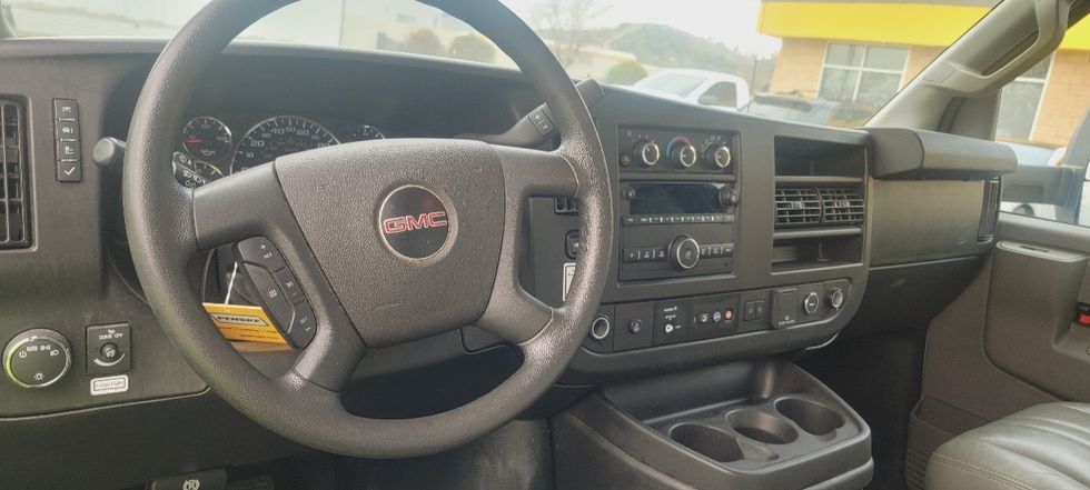 Light Duty Box Truck-Light and Medium Duty Trucks-GMC-2021-Savana G33903-Ventura-CA-81,406\n\t\tmiles-$ 37,250 - Image 18