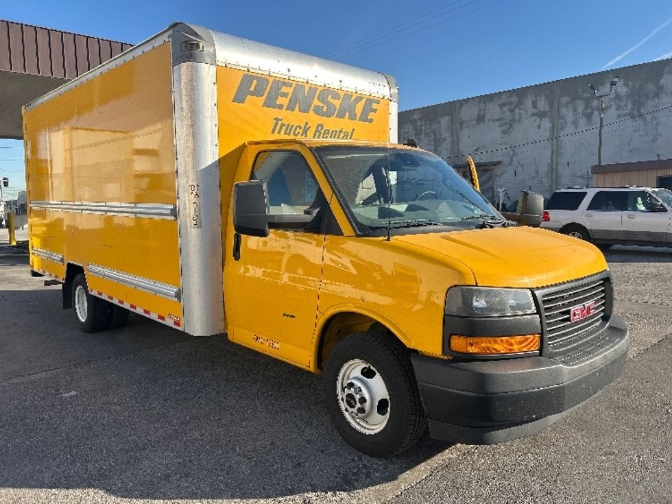 Light Duty Box Truck-Light and Medium Duty Trucks-GMC-2021-Savana G33903-Vernon-CA-119,238\n\t\tmiles-$ 25,250 - Image 1