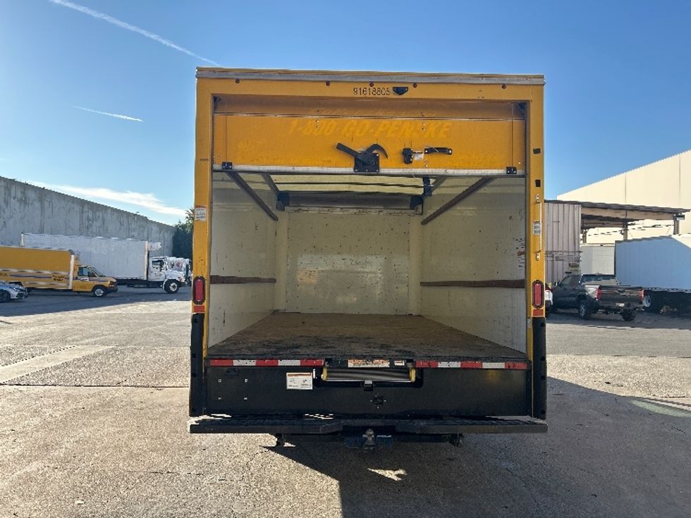 Light Duty Box Truck-Light and Medium Duty Trucks-GMC-2021-Savana G33903-Vernon-CA-119,238\n\t\tmiles-$ 25,250 - Image 8