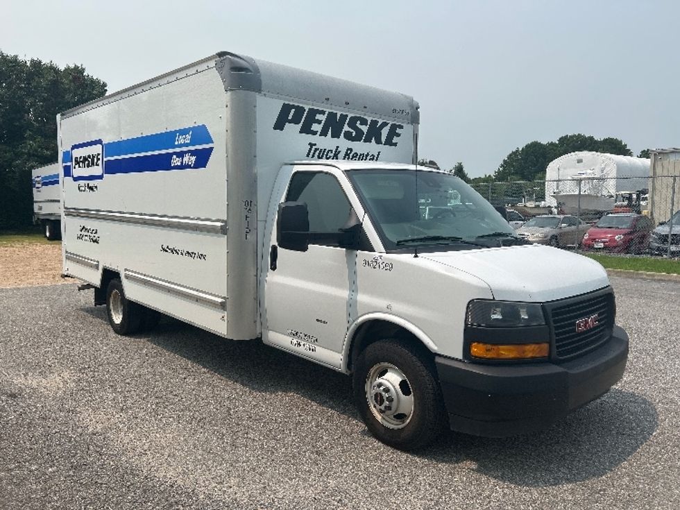 Light Duty Box Truck-Light and Medium Duty Trucks-GMC-2021-Savana G33903-Virginia Beach-VA-85,750\n\t\tmiles-$ 30,500 - Image 1