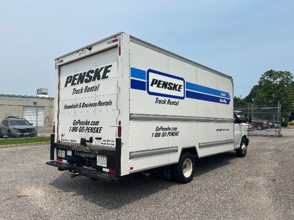 Light Duty Box Truck-Light and Medium Duty Trucks-GMC-2021-Savana G33903-Virginia Beach-VA-85,750\n\t\tmiles-$ 30,500 - Image 13