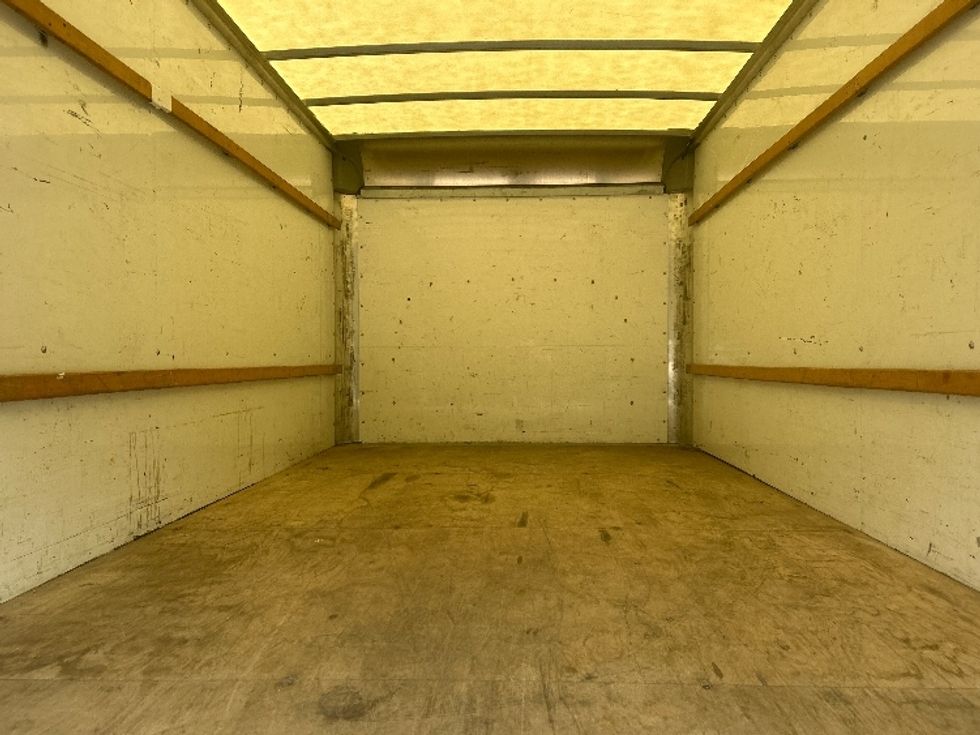 Light Duty Box Truck-Light and Medium Duty Trucks-GMC-2021-Savana G33903-Virginia Beach-VA-85,750\n\t\tmiles-$ 30,500 - Image 8