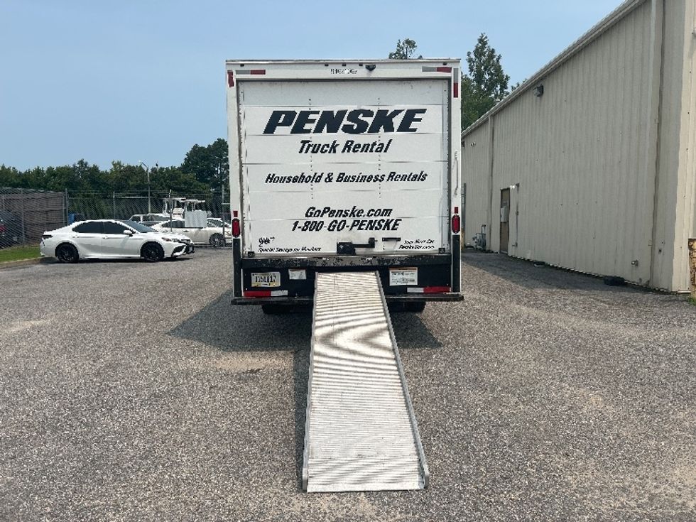 Light Duty Box Truck-Light and Medium Duty Trucks-GMC-2021-Savana G33903-Virginia Beach-VA-85,750\n\t\tmiles-$ 30,500 - Image 9