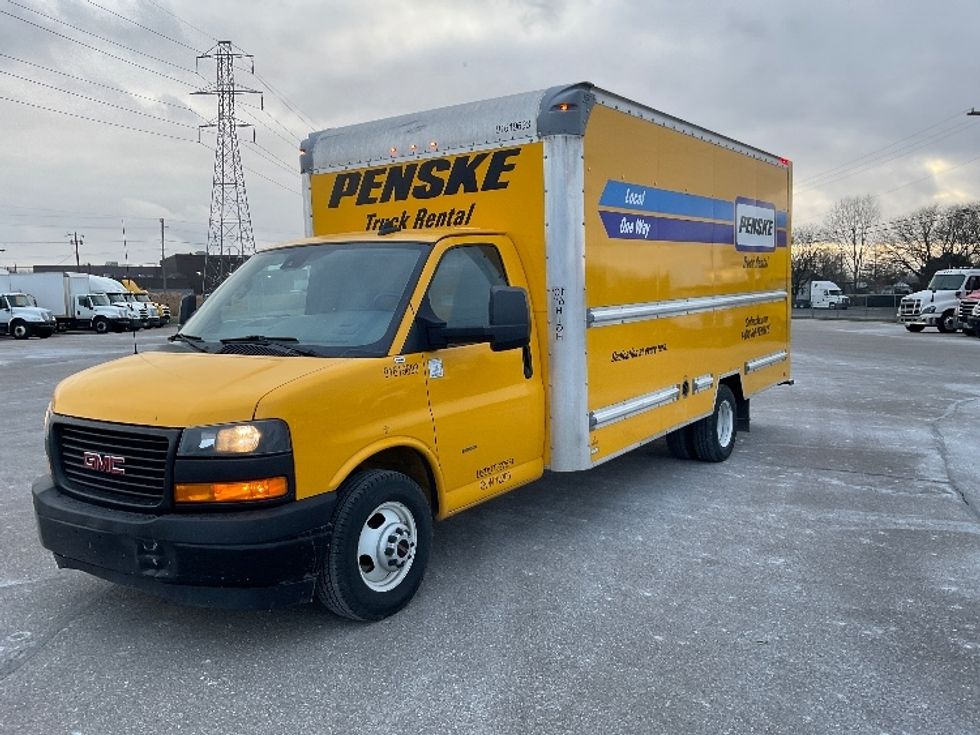 Light Duty Box Truck-Light and Medium Duty Trucks-GMC-2021-Savana G33903-Warren-MI-54,284\n\t\tmiles-$ 35,500 - Image 3