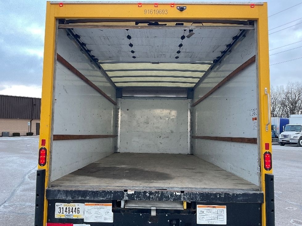 Light Duty Box Truck-Light and Medium Duty Trucks-GMC-2021-Savana G33903-Warren-MI-54,284\n\t\tmiles-$ 35,500 - Image 8