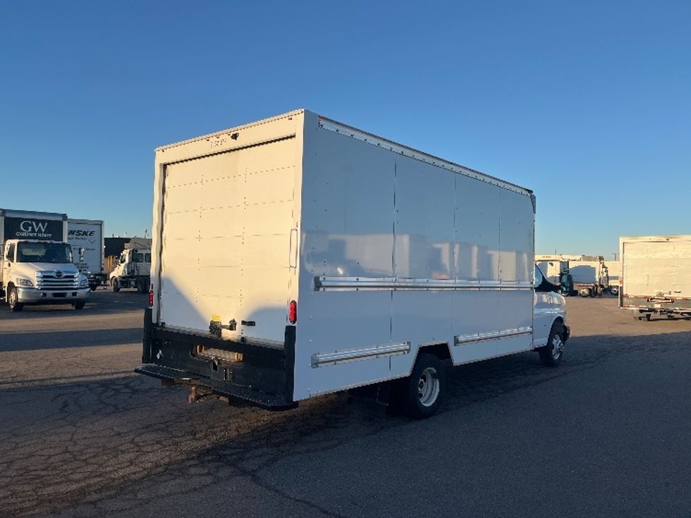 Light Duty Box Truck-Light and Medium Duty Trucks-GMC-2021-Savana G33903-Warren-MI-74,491\n\t\tmiles-$ 32,000 - Image 13