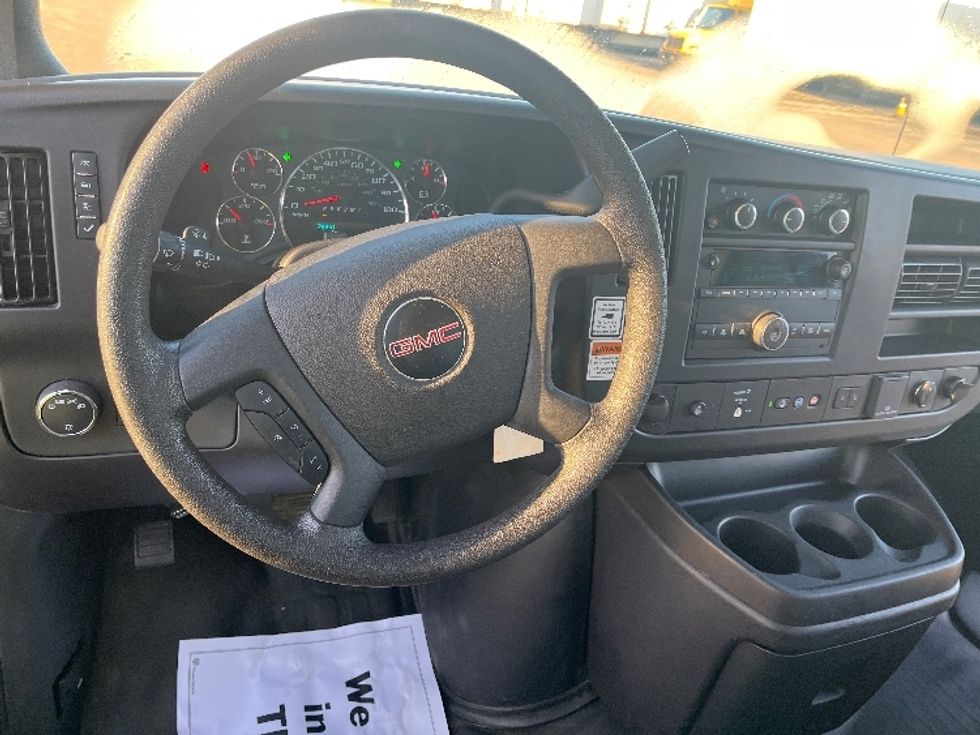 Light Duty Box Truck-Light and Medium Duty Trucks-GMC-2021-Savana G33903-Warren-MI-74,491\n\t\tmiles-$ 32,000 - Image 18