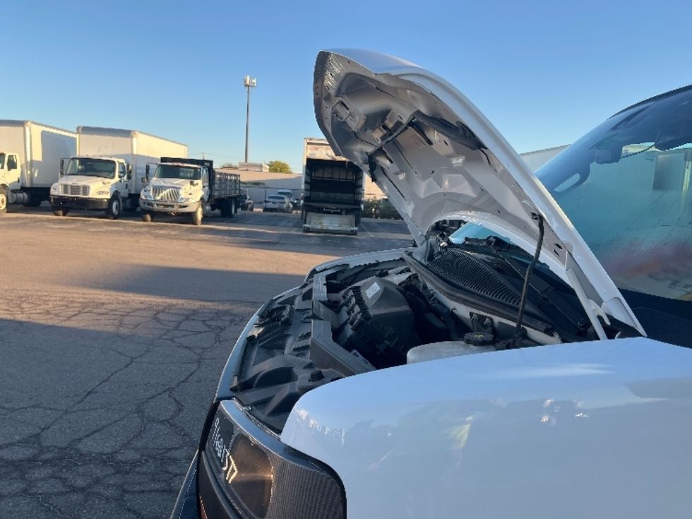 Light Duty Box Truck-Light and Medium Duty Trucks-GMC-2021-Savana G33903-Warren-MI-74,491\n\t\tmiles-$ 32,000 - Image 24