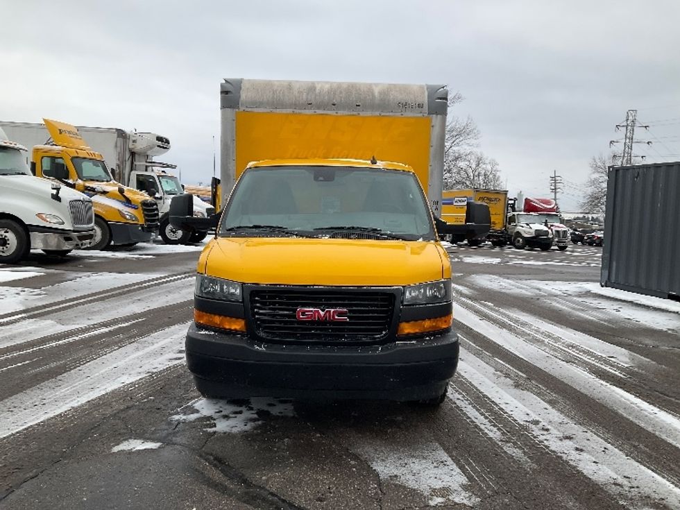 Light Duty Box Truck-Light and Medium Duty Trucks-GMC-2021-Savana G33903-Warren-MI-85,629\n\t\tmiles-$ 27,750 - Image 2