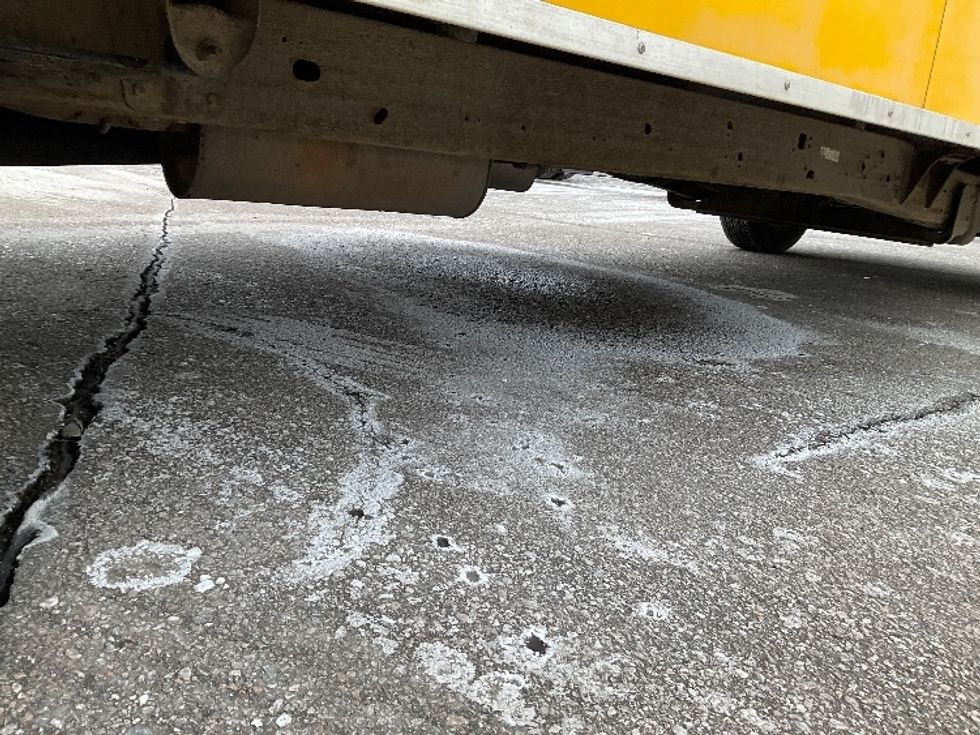 Light Duty Box Truck-Light and Medium Duty Trucks-GMC-2021-Savana G33903-Warren-MI-85,629\n\t\tmiles-$ 27,750 - Image 9