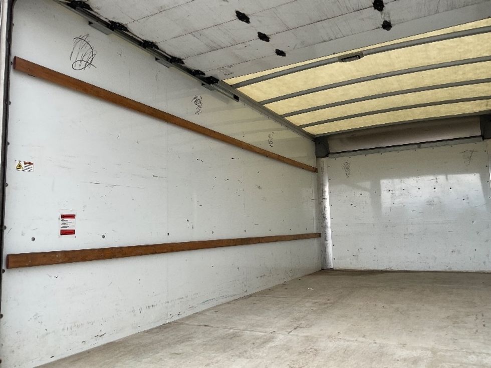 Light Duty Box Truck-Light and Medium Duty Trucks-GMC-2021-Savana G33903-Warren-MI-86,847\n\t\tmiles-$ 30,500 - Image 11