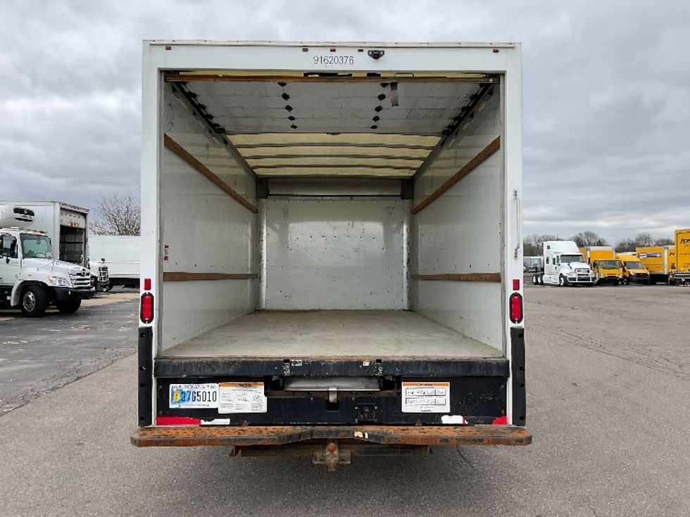 Light Duty Box Truck-Light and Medium Duty Trucks-GMC-2021-Savana G33903-Warren-MI-86,847\n\t\tmiles-$ 30,500 - Image 8