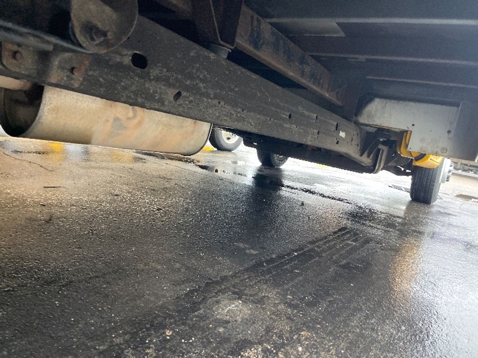 Light Duty Box Truck-Light and Medium Duty Trucks-GMC-2021-Savana G33903-Warren-MI-90,086\n\t\tmiles-$ 27,250 - Image 13