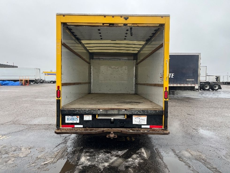 Light Duty Box Truck-Light and Medium Duty Trucks-GMC-2021-Savana G33903-Warren-MI-90,086\n\t\tmiles-$ 27,250 - Image 8
