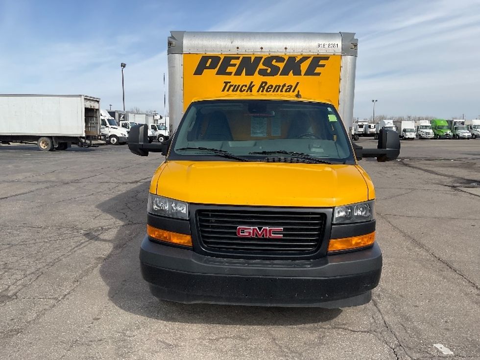 Light Duty Box Truck-Light and Medium Duty Trucks-GMC-2021-Savana G33903-Warren-MI-92,925\n\t\tmiles-$ 26,500 - Image 2