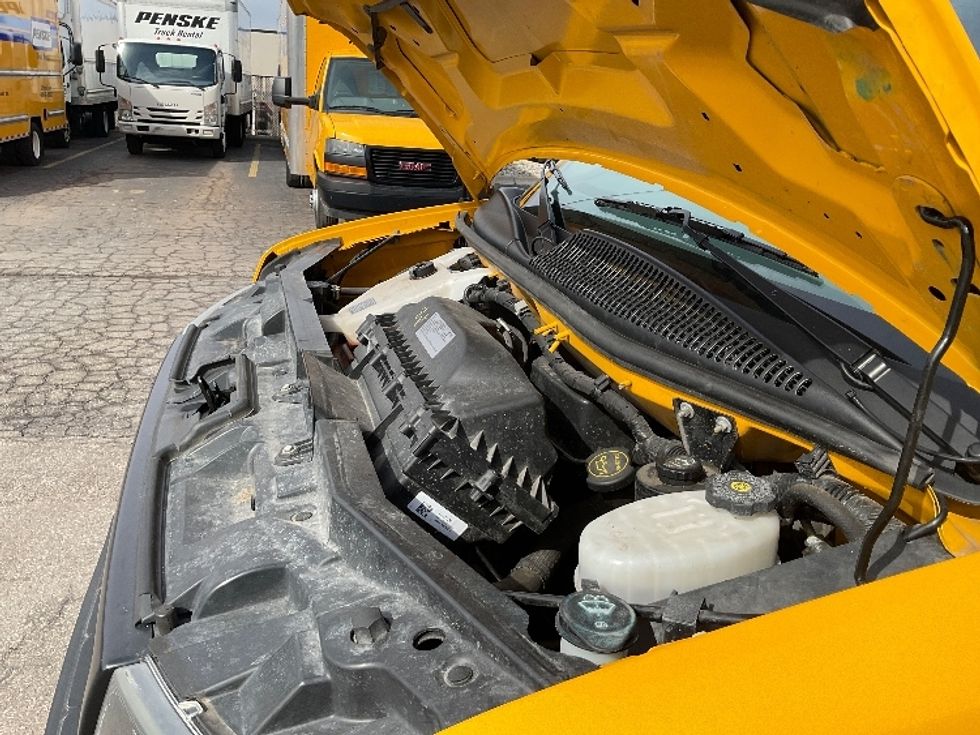 Light Duty Box Truck-Light and Medium Duty Trucks-GMC-2021-Savana G33903-Warren-MI-92,925\n\t\tmiles-$ 26,500 - Image 24