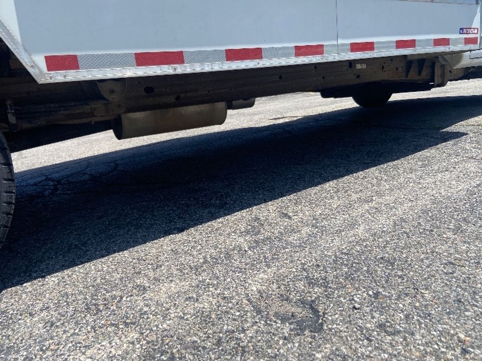 Light Duty Box Truck-Light and Medium Duty Trucks-GMC-2021-Savana G33903-Warren-MI-94,056\n\t\tmiles-$ 29,750 - Image 14