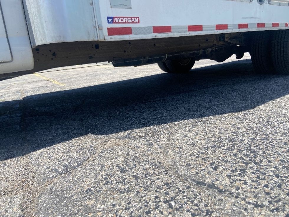 Light Duty Box Truck-Light and Medium Duty Trucks-GMC-2021-Savana G33903-Warren-MI-94,056\n\t\tmiles-$ 29,750 - Image 5