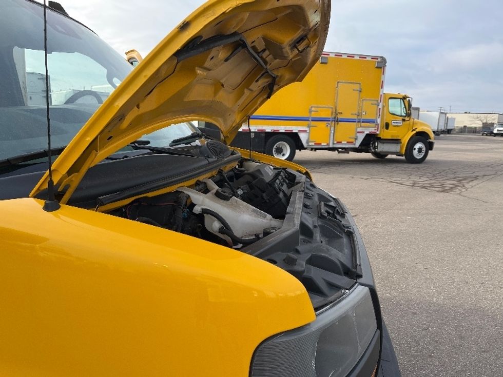 Light Duty Box Truck-Light and Medium Duty Trucks-GMC-2021-Savana G33903-Warren-MI-95,655\n\t\tmiles-$ 26,750 - Image 22