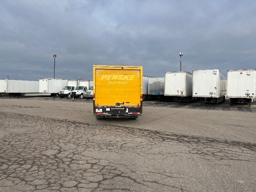 Light Duty Box Truck-Light and Medium Duty Trucks-GMC-2021-Savana G33903-Warren-MI-95,655\n\t\tmiles-$ 26,750 - Image 7