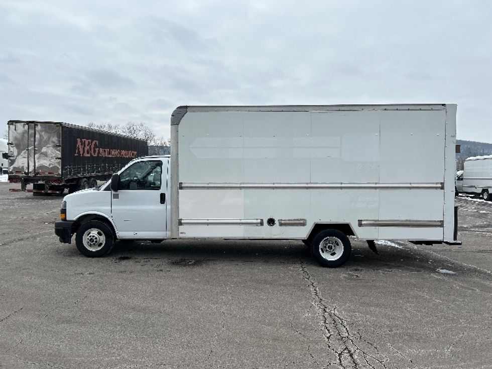 Light Duty Box Truck-Light and Medium Duty Trucks-GMC-2021-Savana G33903-Watertown-NY-120,061\n\t\tmiles-$ 25,500 - Image 4