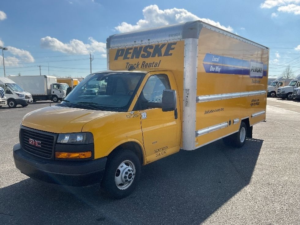 Light Duty Box Truck-Light and Medium Duty Trucks-GMC-2021-Savana G33903-West Babylon-NY-105,289\n\t\tmiles-$ 27,250 - Image 3