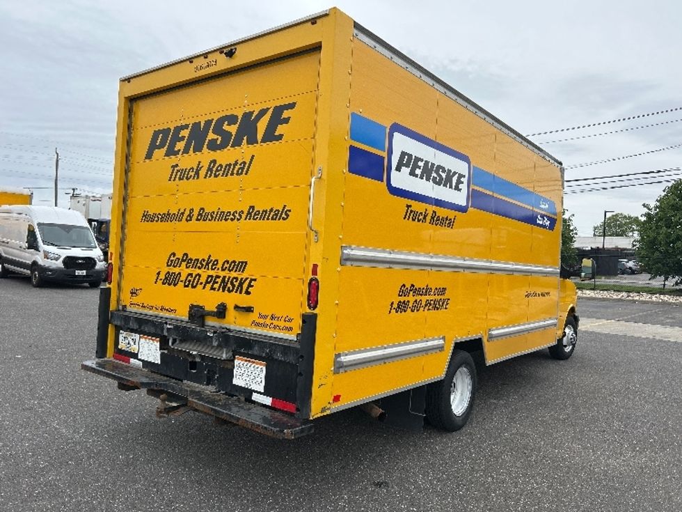 Light Duty Box Truck-Light and Medium Duty Trucks-GMC-2021-Savana G33903-West Babylon-NY-107,878\n\t\tmiles-$ 23,250 - Image 13