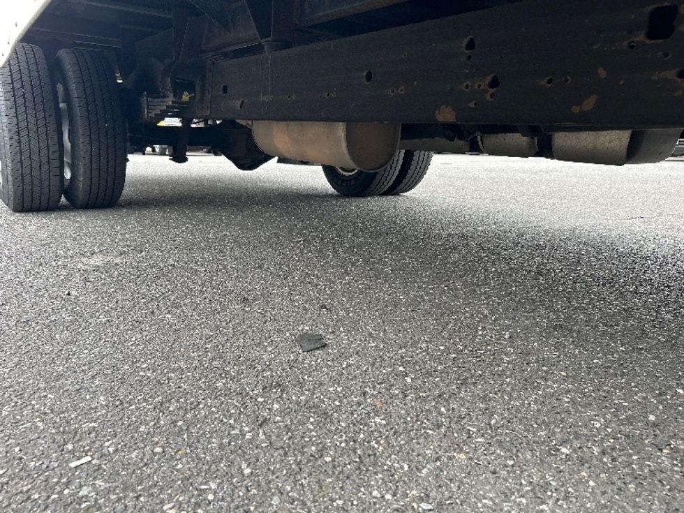 Light Duty Box Truck-Light and Medium Duty Trucks-GMC-2021-Savana G33903-West Babylon-NY-107,878\n\t\tmiles-$ 23,250 - Image 14