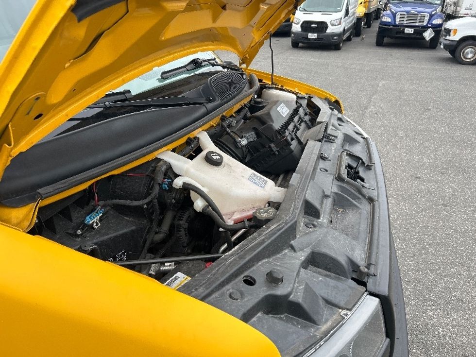 Light Duty Box Truck-Light and Medium Duty Trucks-GMC-2021-Savana G33903-West Babylon-NY-107,878\n\t\tmiles-$ 23,250 - Image 23