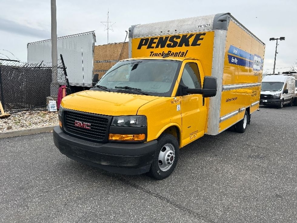 Light Duty Box Truck-Light and Medium Duty Trucks-GMC-2021-Savana G33903-West Babylon-NY-107,878\n\t\tmiles-$ 23,250 - Image 3