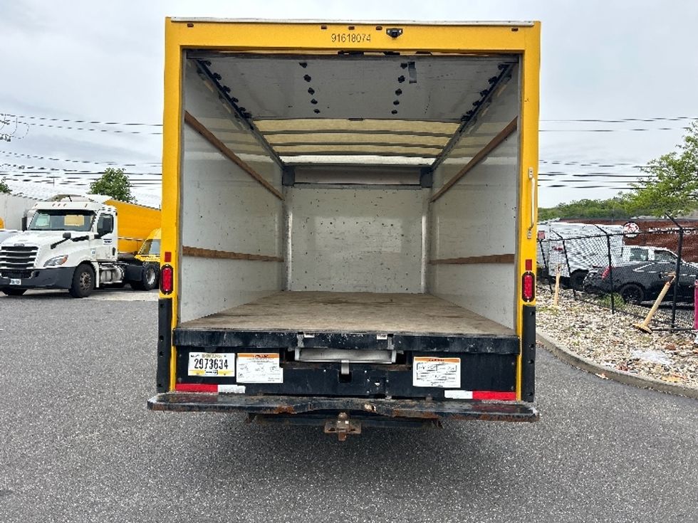 Light Duty Box Truck-Light and Medium Duty Trucks-GMC-2021-Savana G33903-West Babylon-NY-107,878\n\t\tmiles-$ 23,250 - Image 8