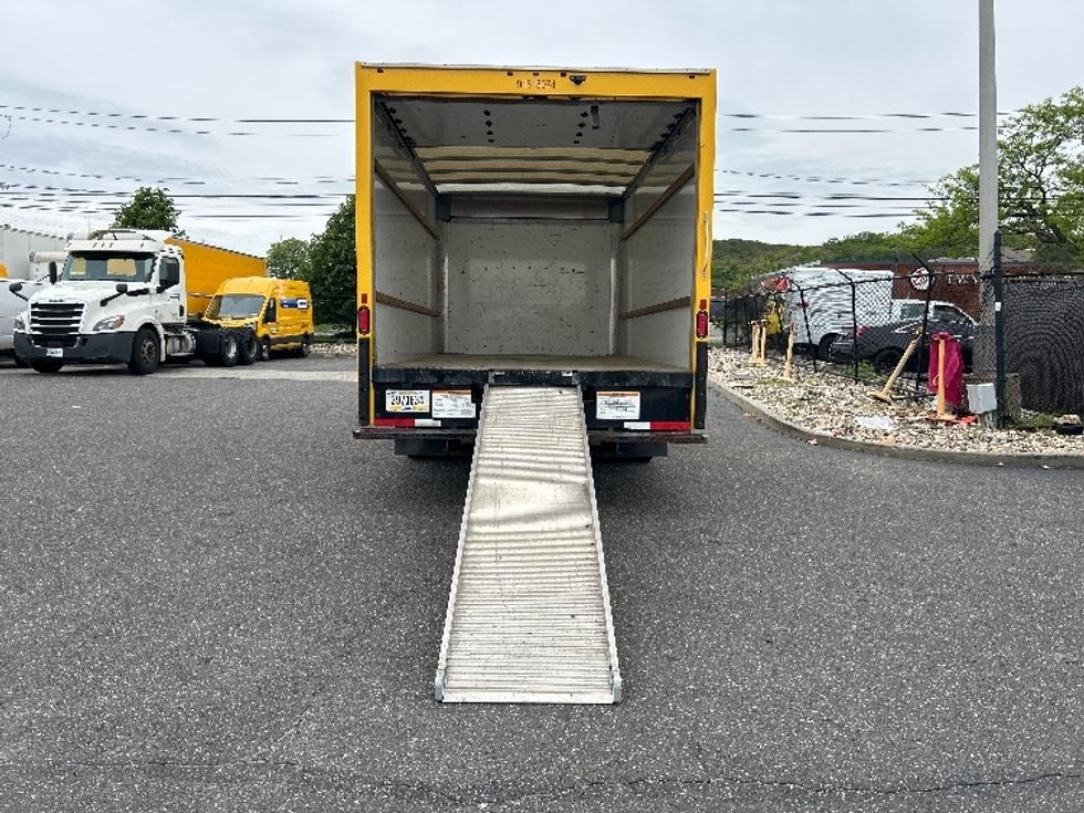 Light Duty Box Truck-Light and Medium Duty Trucks-GMC-2021-Savana G33903-West Babylon-NY-107,878\n\t\tmiles-$ 23,250 - Image 9