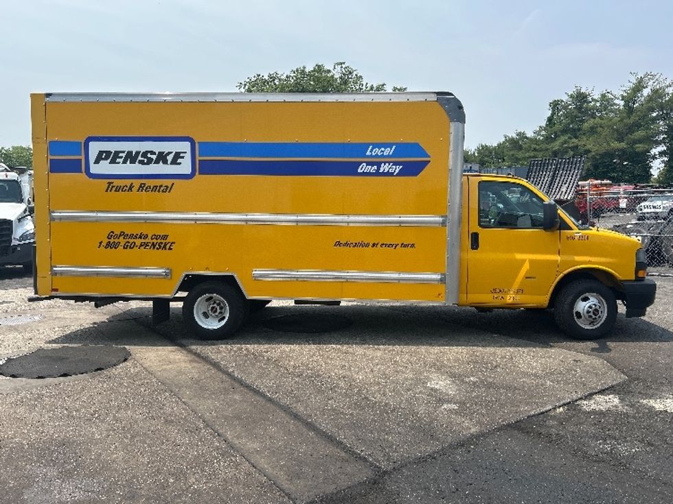 Light Duty Box Truck-Light and Medium Duty Trucks-GMC-2021-Savana G33903-West Babylon-NY-54,952\n\t\tmiles-$ 29,250 - Image 14